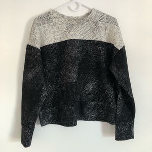 Banana Republic Black-and-White Sweatshirt